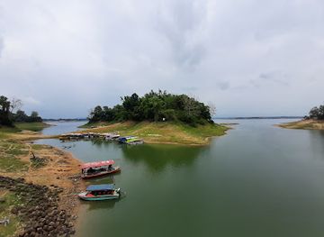 bangladesh/tanguar-haor/attraction/kaptai-lake