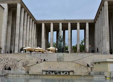 france/versailles/attraction/palais-de-tokyo