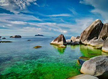indonesia/riau-islands/attraction/batu-sindu