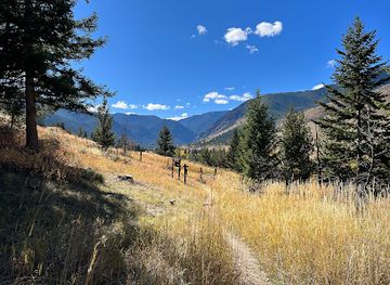 montana/beartooth-highway/attraction/mount-maurice-trailhead