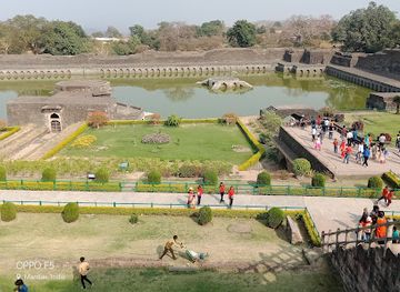 india/central-india/attraction/nidan-fall