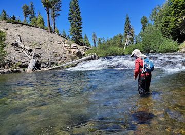 california/mammoth-lakes/attraction/minaret-falls-campground