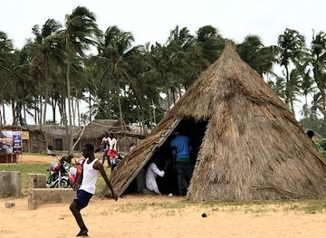 benin/cotonou/attraction/fidjrosse-beach