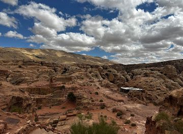 jordan/dana-village/attraction/petra