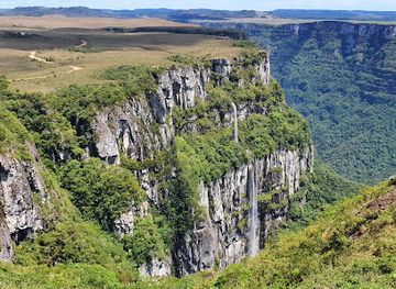 brazil/serra-gaucha/attraction/canion-fortaleza-cambara-do-sul