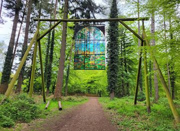 united-kingdom/gloucestershire/attraction/cathedral-sculpture