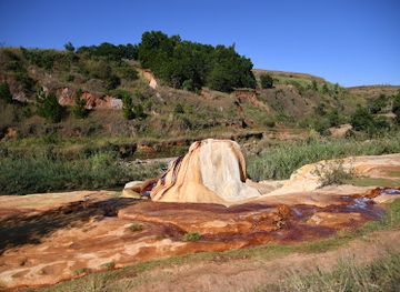 madagascar/atsinanana/attraction/geysers-d-andranomandroatra