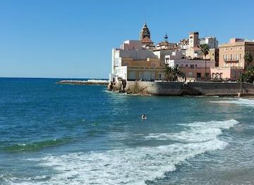 spain/catalonia-pyrenees/attraction/san-sebastian-beach