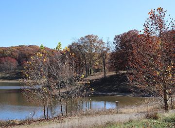 missouri/elephant-rocks-state-park/attraction/lone-elk-park