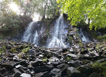 minnesota/gunflint-trail/attraction/bridal-falls
