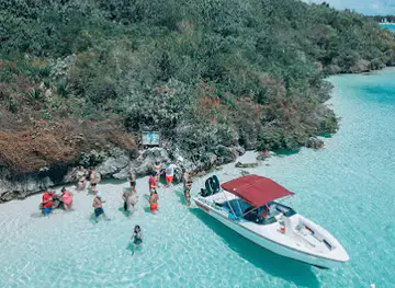 Excursions & Activities - 5 Islands Speedboat tour - Visit Mauritius