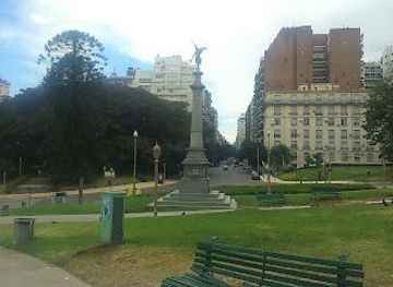 argentina/buenos-aires/attraction/plaza-san-martin-de-tours