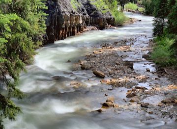 montana/the-glacier-country/attraction/ousel-falls-park-trailhead