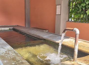 italy/lake-como/attraction/vietato-lordare-il-lavatoio