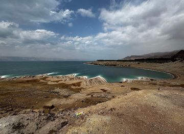 jordan/dead-sea/attraction/the-white-crystals-beach
