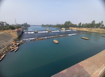 bangladesh/rangpur-division/attraction/mohonpur-rubber-dam