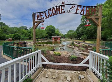 illinois/peoria/attraction/fon-du-lac-farm-park