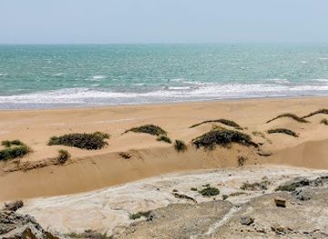 pakistan/makran-coastal-highway/attraction/golden-beach