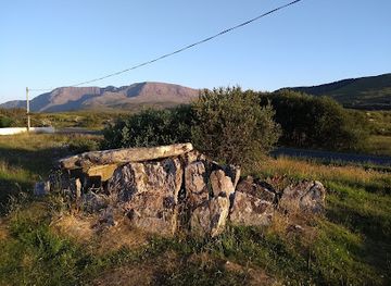 ireland/croagh-patrick/attraction/srahwee-wedge-tomb