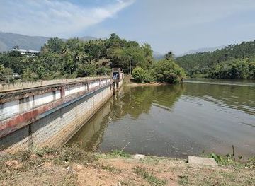 india/western-ghats/attraction/dam-view-cottage-munnar