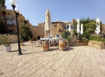 israel/tel-aviv/jaffa/attraction/kdumim-square