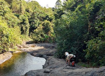 thailand/koh-chang/attraction/khiri-phet-waterfall