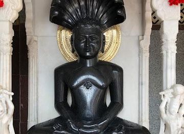 india/mumbai/attraction/shri-teenmurti-digambar-jain-mandir-atishay-kshetra-borivali-east-mumbai