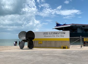 texas/south-texas/attraction/uss-lexington
