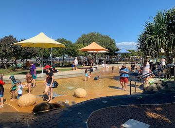 australia/gold-coast/attraction/the-rockpools
