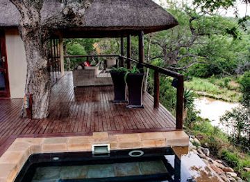 south-africa/zululand/attraction/amakhosi-safari-lodge-and-spa