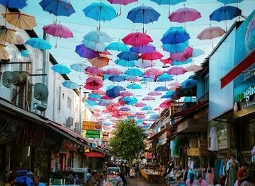 turkiye/antalya/attraction/umbrella-street
