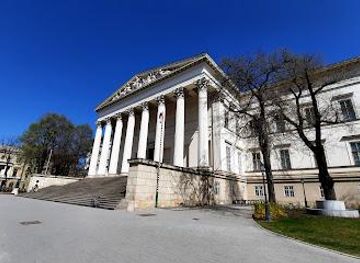 hungary/budapest/attraction/hungarian-national-museum
