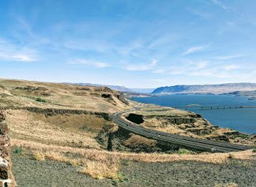 washington/eastern-washington/attraction/wild-horses-monument