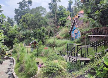 indonesia/west-java/attraction/famoso-garden