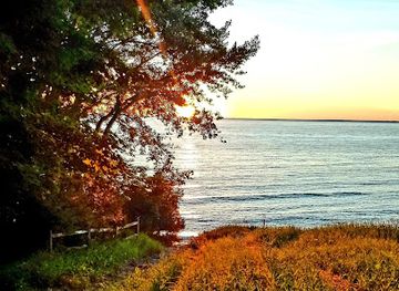 michigan/charlevoix/attraction/applecore-cottage