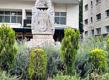 lebanon/zahle/attraction/al-manara-square-zahle-entrance