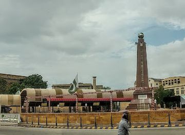 pakistan/karachi/saddar/attraction/jang-time-s-monument