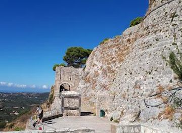 greece/zakynthos/attraction/castle-of-agios-georgios