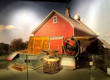 illinois/waukegan/attraction/bess-bower-dunn-museum-of-lake-county
