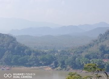 laos/phou-bia/attraction/dara-market