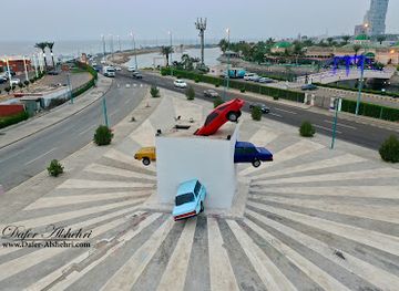 saudi-arabia/jeddah/attraction/cars-cube-sculpture