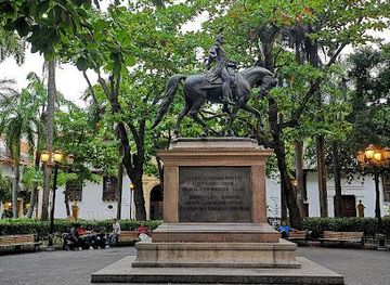 colombia/cartagena/attraction/plaza-de-bolivar