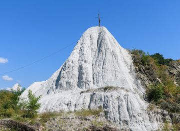 romania/buzau/attraction/white-mound-of-grunj