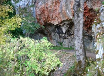 romania/bihor/attraction/pestera-rosie