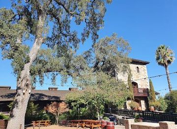 california/napa/attraction/v-sattui-winery