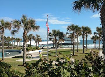 florida/daytona-beach/attraction/breakers-oceanfront-park