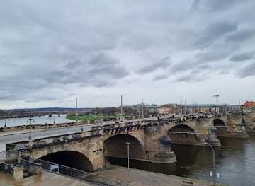 germany/dresden/attraction/augustus-bridge
