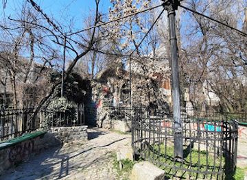 romania/bucharest/cismigiu/attraction/the-citadel