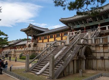 south-korea/gyeongju-historic-areas/attraction/cheongungyo-and-baegungyo-stairs