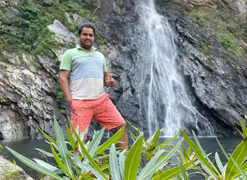 Chi mani mani waterfall